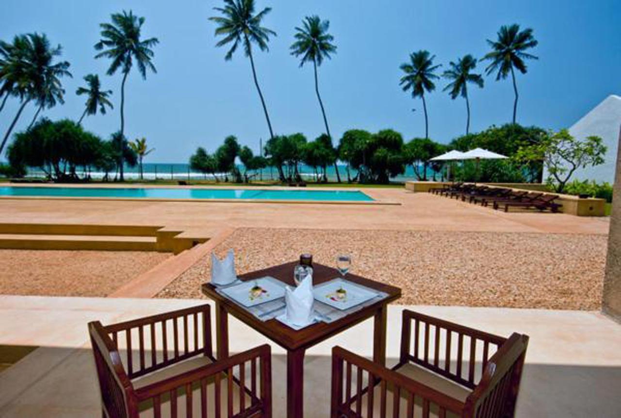 Grand Beach Wadduwa Exterior photo